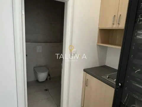 Izdavanje, poslovni prostor, 93m², City Kvart, Podgorica - image 9