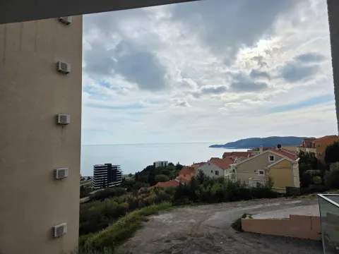 Sale, one bedroom apartment, 43m², Bečići, Budva - image 11