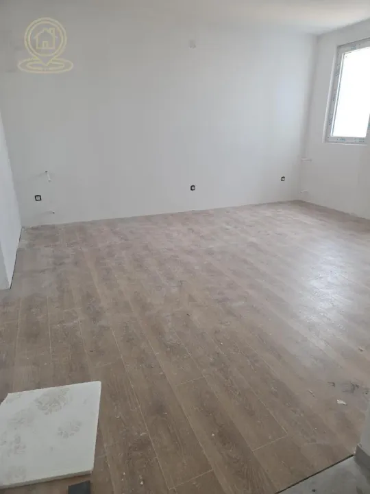 Prodaja, trosoban stan, 72m², Medijana, Niš
