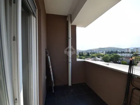 Rent, one bedroom apartment, 45m², Pobrežje, Podgorica - image 11