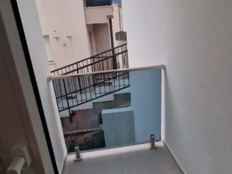 Izdavanje, jednosoban stan, 32m², Igalo, Herceg Novi - image 10