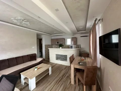 Izdavanje, jednosoban stan, 45m², Budva, Crna Gora - image 12
