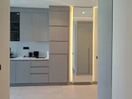 Izdavanje, dvosoban stan, 77m², Bečići, Budva - image 2
