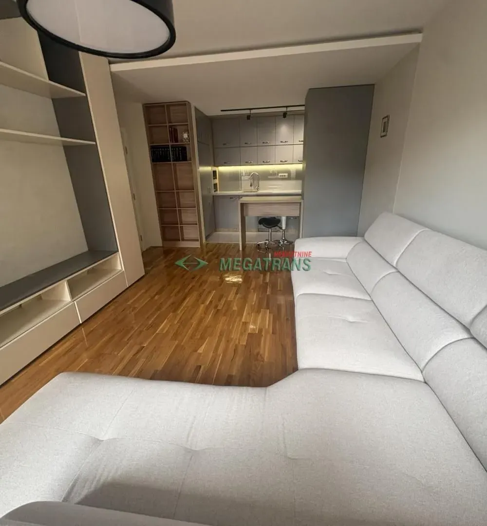 Izdavanje, dvosoban stan, 66m², Nova Detelinara, Novi Sad Sve Podlokacije