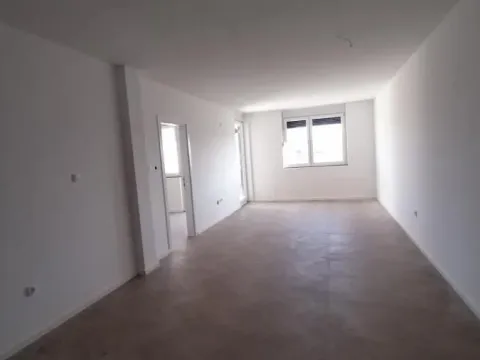 Prodaja, četvorosoban stan, 87m², Adice, Novi Sad Sve Podlokacije