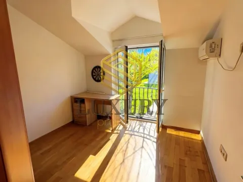 Rent, house, 160m², Rogami, Podgorica - image 8