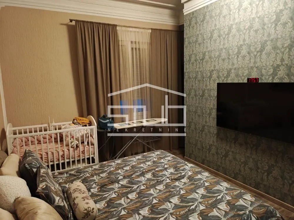 Prodaja, trosoban stan, 70m², Senjak, Beograd