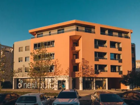 Izdavanje, dvosoban stan, 67m², Blok 9, Podgorica - image 4