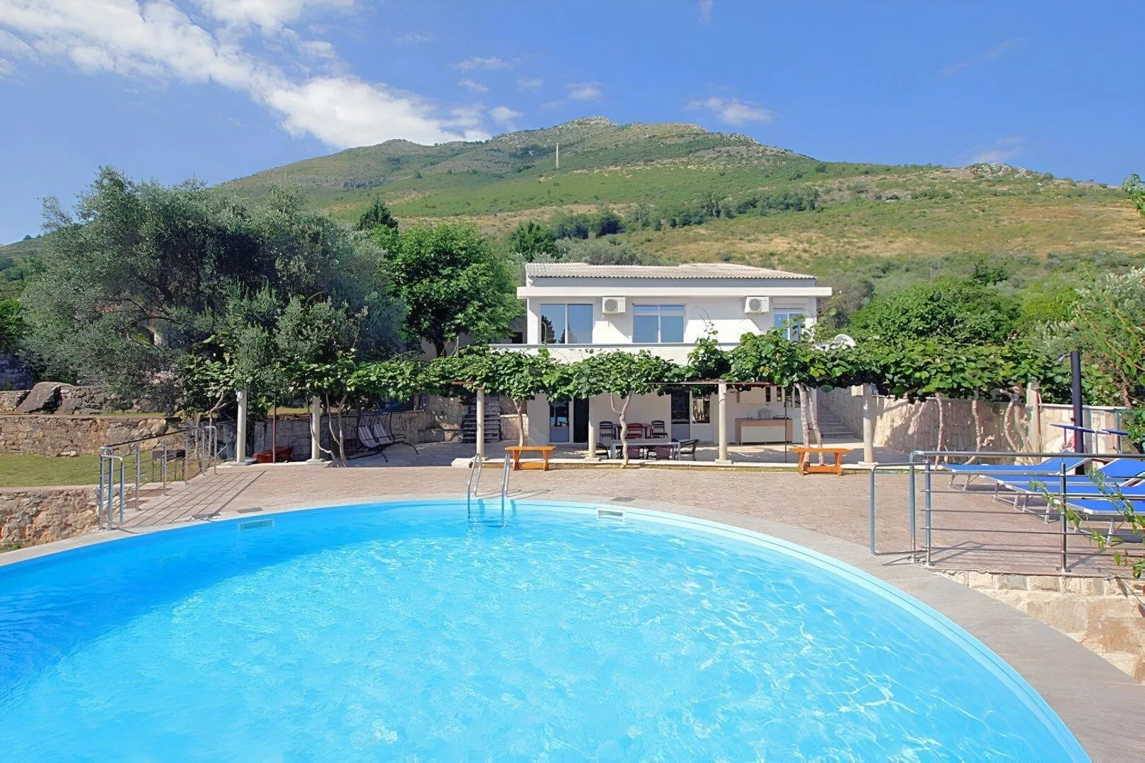 Sale, house, 174m², Katun Reževići, Budva