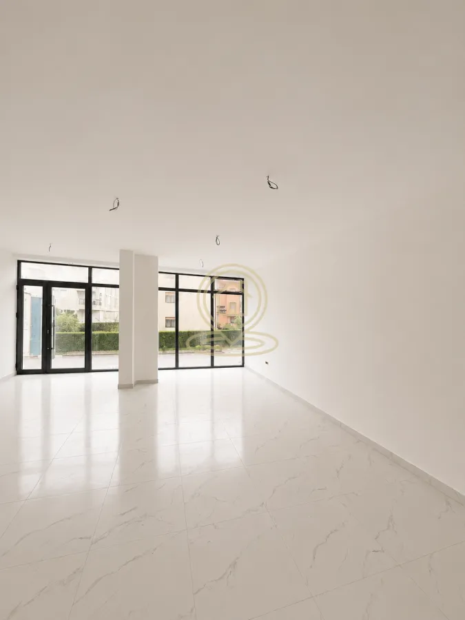 Sale, office space, 45m², Centar, Vrnjačka Banja