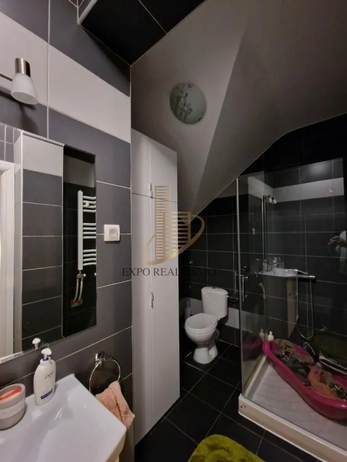 Prodaja, četvorosoban stan, 120m², Nova Detelinara, Novi Sad Sve Podlokacije