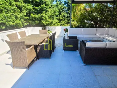 Prodaja, kuća, 175m², Bar, Crna Gora - image 15