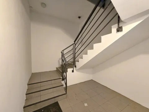 Izdavanje, poslovni prostor, 450m², Preko Morače, Podgorica - image 22