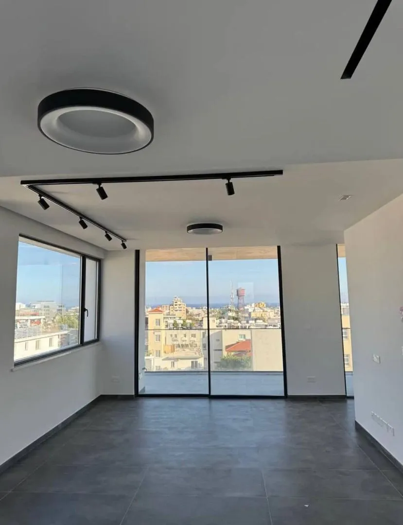 Prodaja, trosoban stan, 178m², Tivat, Crna Gora