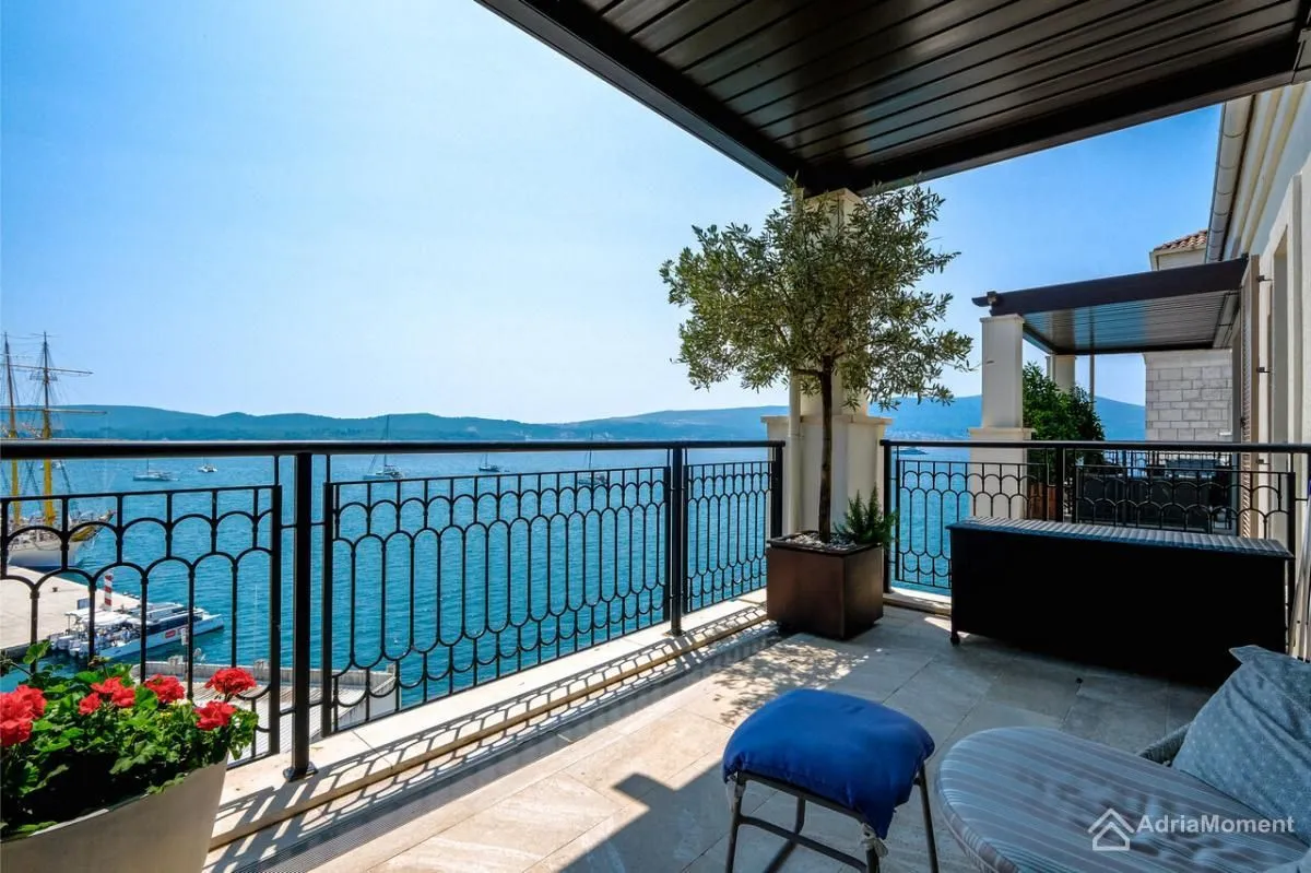 Sale, two bedroom apartment, 116m², Porto Montenegro, Tivat