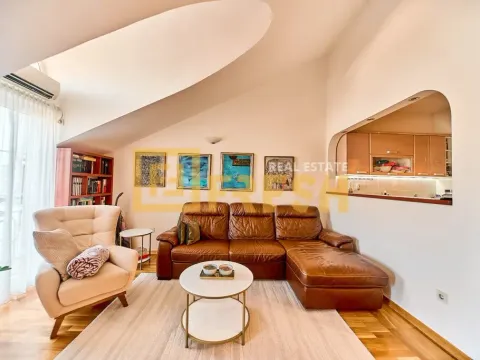 Prodaja, dvosoban stan, 64m², Stara Varoš, Podgorica - image 2