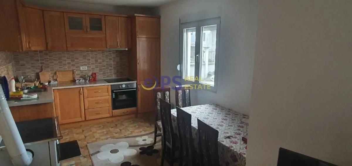 Prodaja, kuća, 184m², Podgorica, Crna Gora