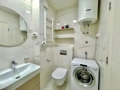 Sale, two bedroom apartment, 70m², Central Point, Podgorica - image 12