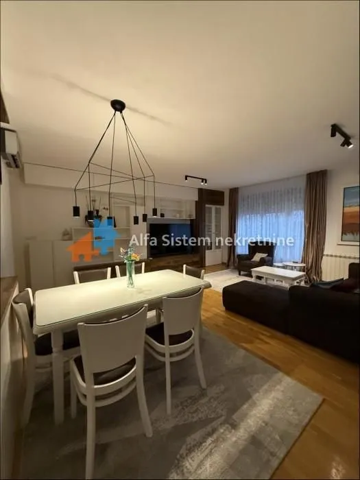 Rent, four bedroom apartment, 108m², Lekino Brdo, Voždovac Sve Podlokacije