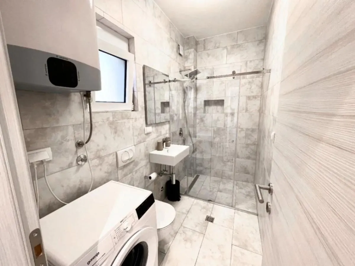 Prodaja, jednosoban stan, 38m², Tivat, Crna Gora