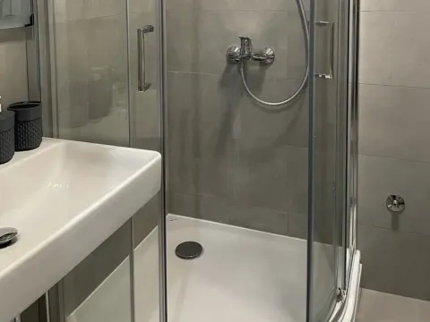 Izdavanje, jednosoban stan, 40m², Šušanj, Bar - image 8