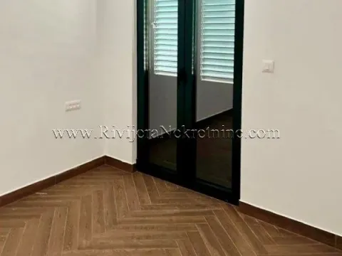 Prodaja, trosoban stan, 96m², Obala Đuraševića, Tivat - image 7