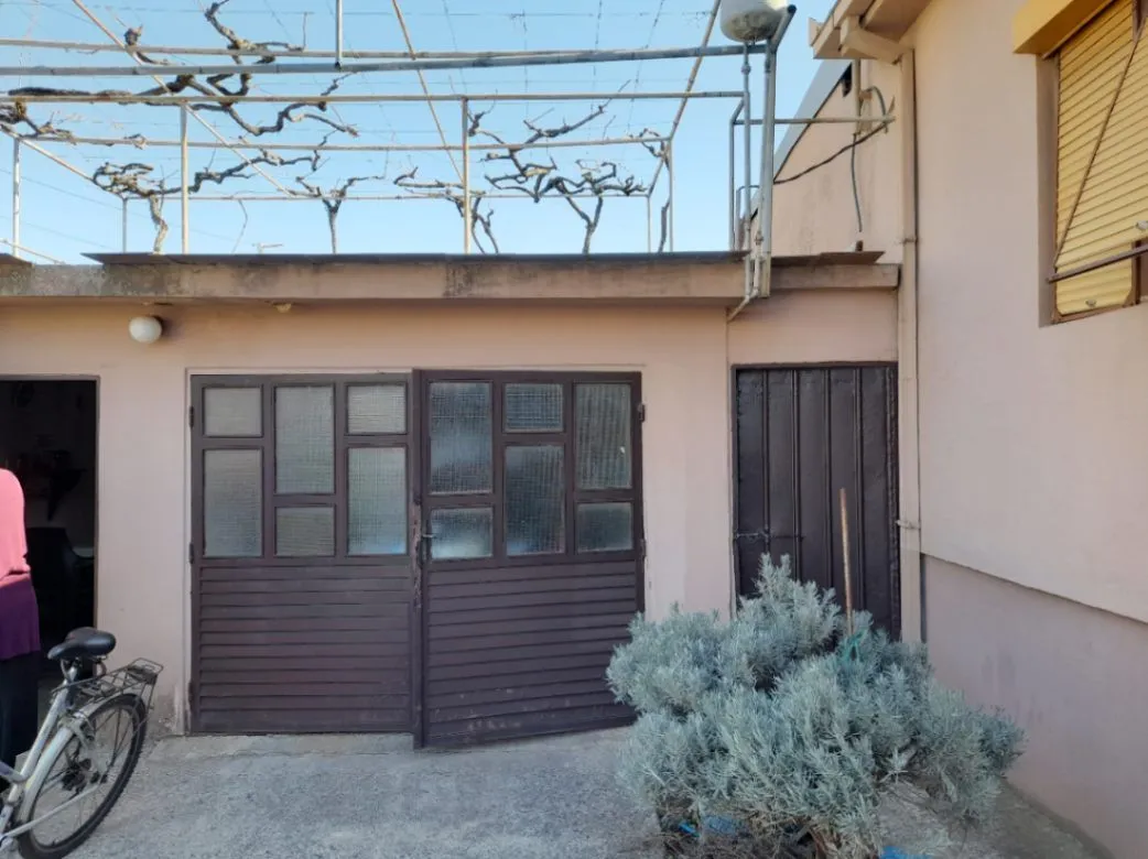 Sale, house, 175m², Tološi, Podgorica