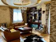 Izdavanje, trosoban stan, 98m², City Kvart, Podgorica - image 2