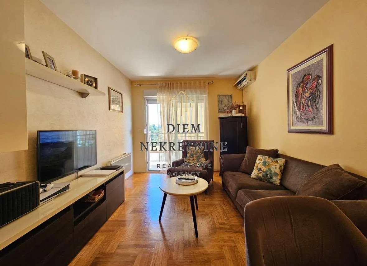 Sale, two bedroom apartment, 69m², Centar, Bar
