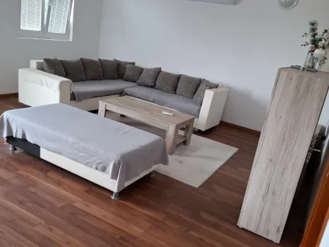 Rent, two bedroom apartment, 90m², Mrčevac, Tivat - image 3