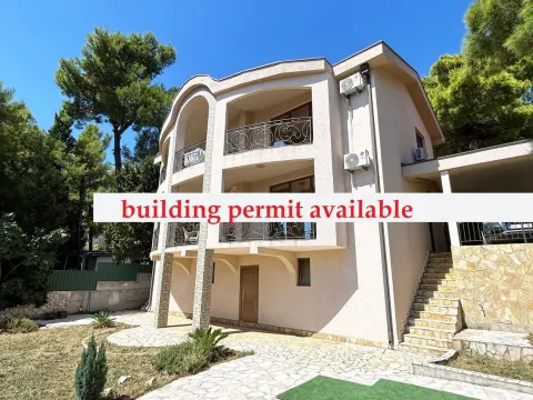 Prodaja, kuća, 240m², Centar, Bar - image 3