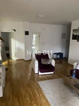 Prodaja, trosoban stan, 75m², Južni Bulevar, Vračar Sve Podlokacije - image 2