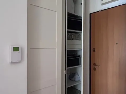 Izdavanje, garsonjera, 25m², Tivat, Crna Gora - image 9