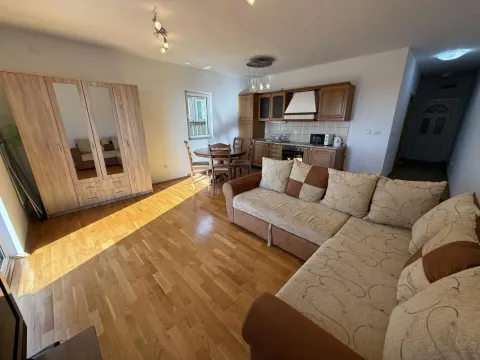 Prodaja, jednosoban stan, 55m², Petrovac, Budva - image 11