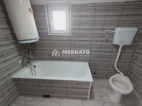 Sale, house, 64m², Mičkei, Zrenjanin - image 16
