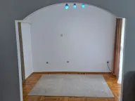 Rent, three bedroom apartment, 103m², Blok 5, Podgorica - image 4