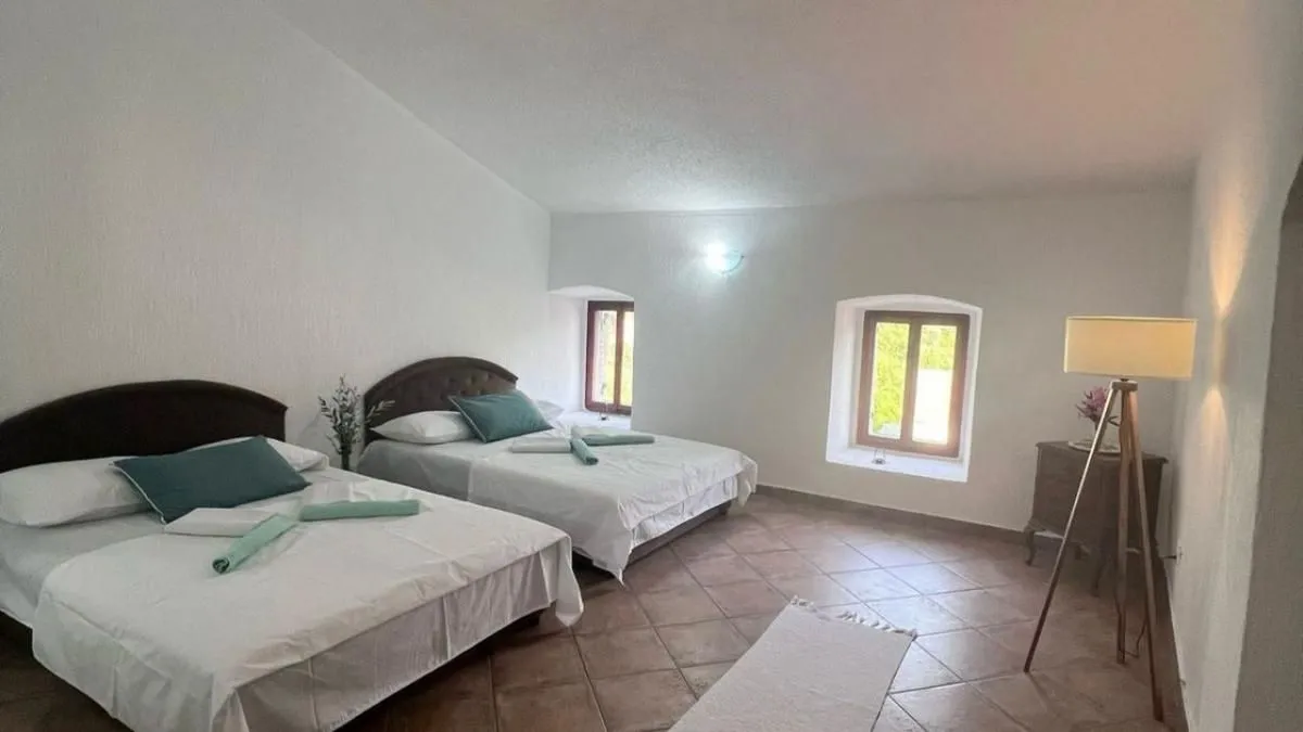 Prodaja, kuća, 243m², Reževići, Budva
