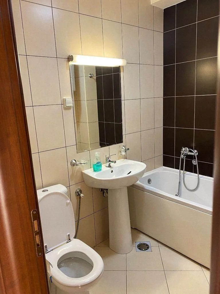 Izdavanje, trosoban stan, 110m², City Kvart, Podgorica