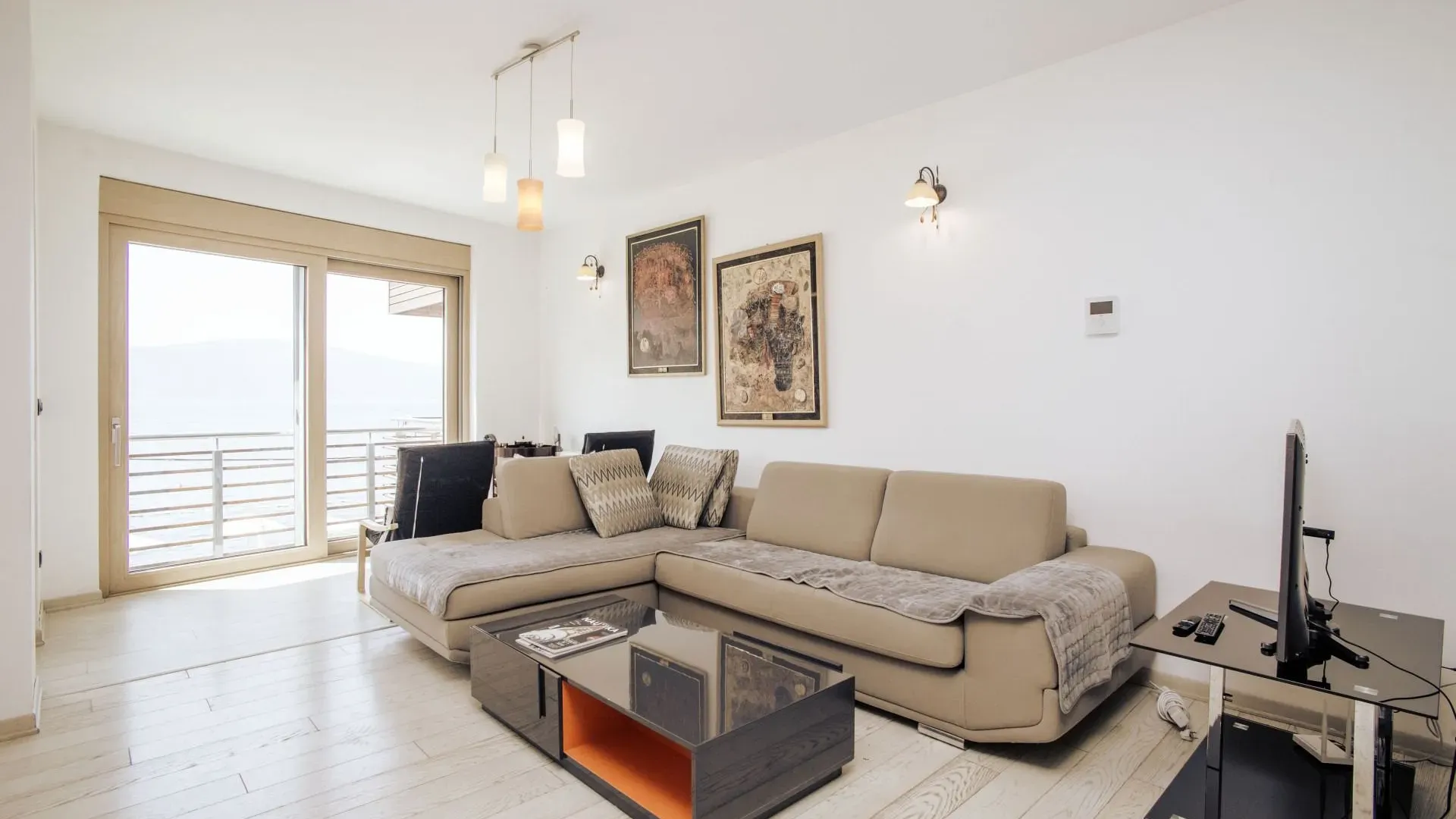 Rent, two bedroom apartment, 70m², Opatovo, Tivat