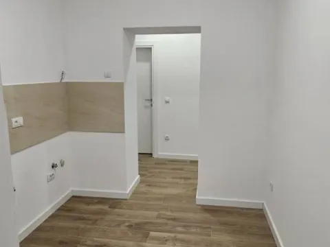 Stan in Donji Dorćol