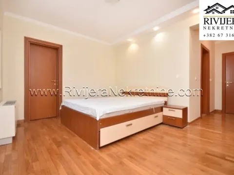 Sale, three bedroom apartment, 263m², Centar, Herceg Novi - image 2