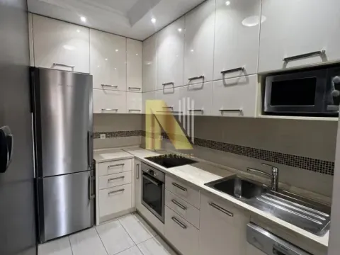 Izdavanje, trosoban stan, 62m², Centar, Novi Sad - image 6