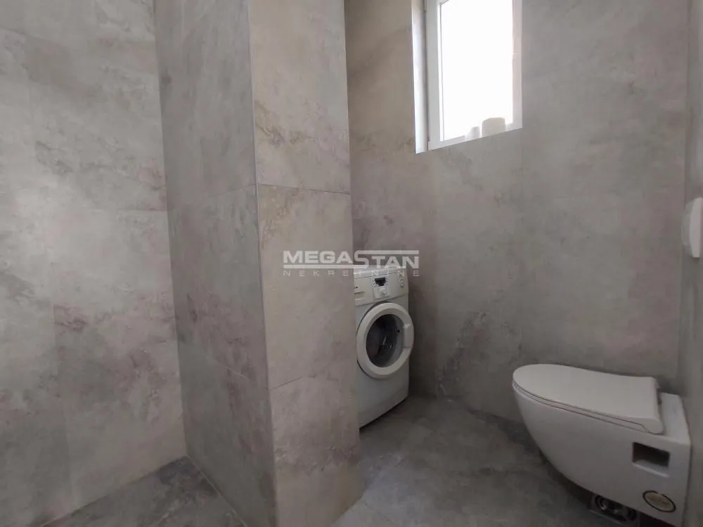 Prodaja, dvosoban stan, 87m², Stari Grad, Beograd