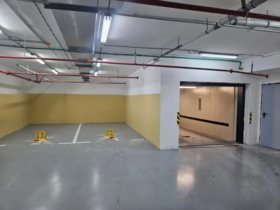 Rent, parking/garage, 11m², Stari Grad, Beograd