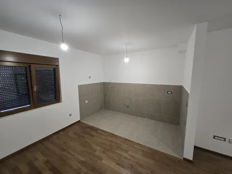 Rent, three bedroom apartment, 81m², Pobrežje, Podgorica - image 3