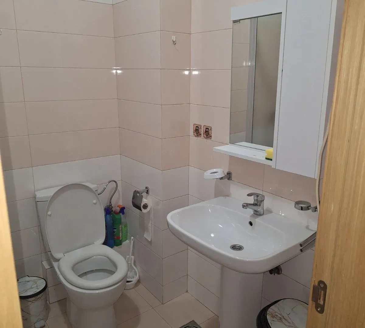 Izdavanje, dvosoban stan, 54m², Pobrežje, Podgorica