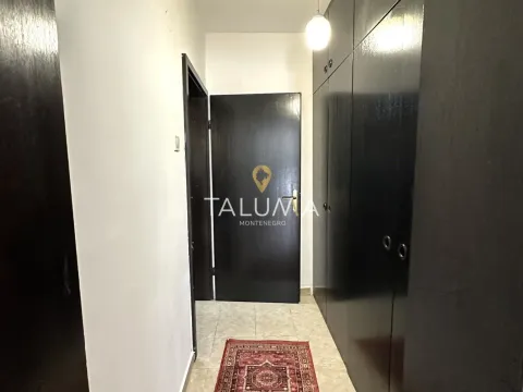 Izdavanje, jednosoban stan, 59m², Blok 5, Podgorica - image 4