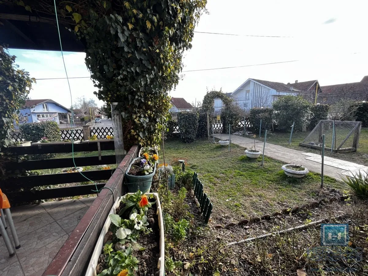Prodaja, kuća, 218m², Budžino brdo, Jagodina