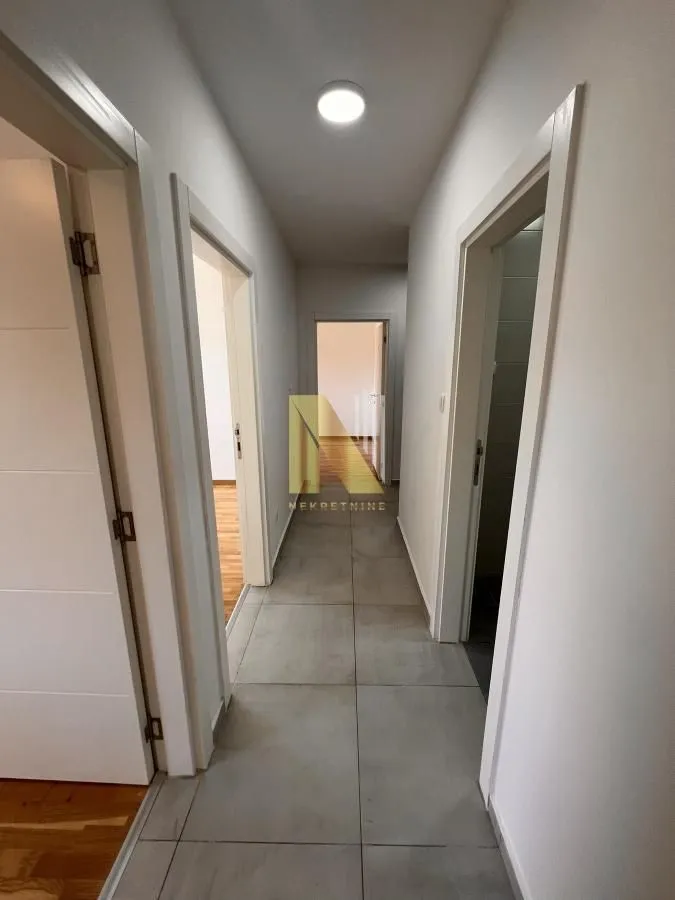 Prodaja, trosoban stan, 74m², Veternička rampa, Novi Sad Sve Podlokacije