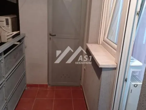 Rent, one bedroom apartment, 33m², Bulevar Oslobodjenja, Novi Sad Sve Podlokacije - image 9